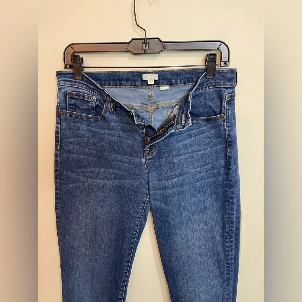J. Crew Women’s Mid Rise Stretch Skinny Medium Wash Denim Jean Size 29/30